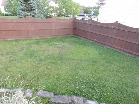221 Pinehurst Ave, Elyria, OH 44035 photo 30