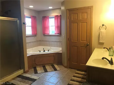 4448 Hideout Ct, Saybrook, OH 44004 photo 8