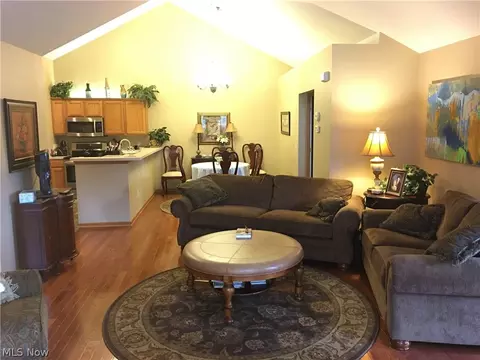9151 Springfield Rd #104, Poland, OH 44514 photo 4