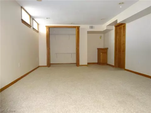 2927 Park Dr, Parma, OH 44134 photo 15