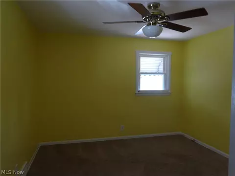2927 Park Dr, Parma, OH 44134 photo 8