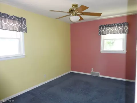 2927 Park Dr, Parma, OH 44134 photo 10