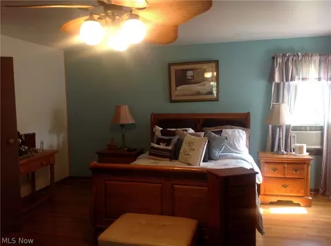 335 E Vermont Ave, Sebring, OH 44672 photo 16