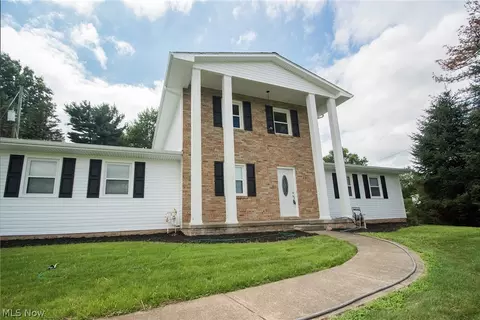 3353 Trillium Ave NW, Canton, OH 44708 photo 2