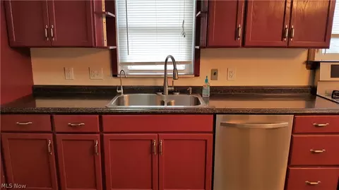 7194 Broadview Rd, Parma, OH 44134 photo 7