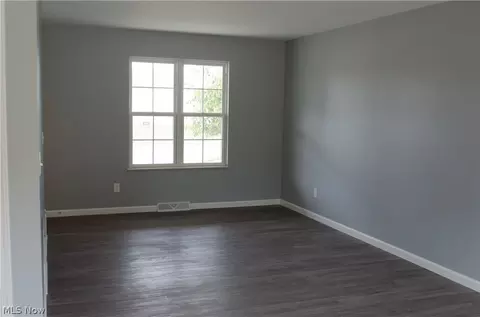 713 Black Bear Run, Lagrange, OH 44050 photo 10