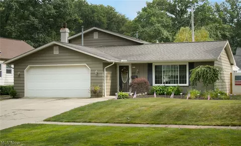 353 Stanford Ave, Elyria, OH 44035 photo 1