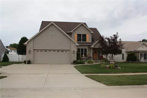 225 Kansas Ave, Elyria, OH 44035 photo 2