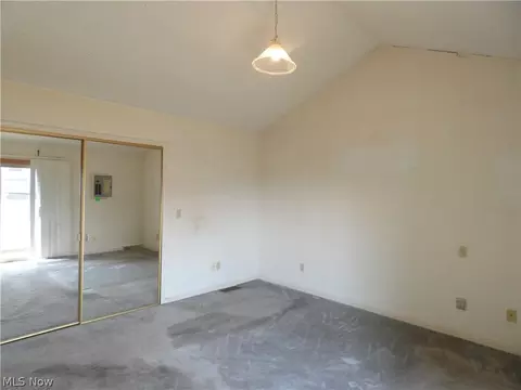 4101 Ivanhoe Dr, Lorain, OH 44053 photo 12