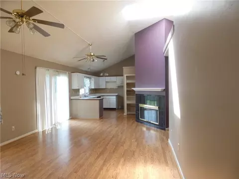 4101 Ivanhoe Dr, Lorain, OH 44053 photo 3