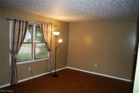 258 Stable Dr, Lagrange, OH 44050 photo 6