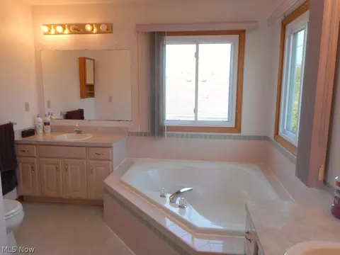 215 Hendrix Blvd, Lagrange, OH 44050 photo 12