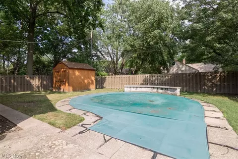 155 Ingleside Dr, Berea, OH 44017 photo 25