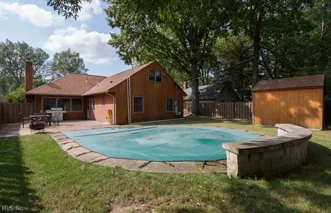 155 Ingleside Dr, Berea, OH 44017 photo 27