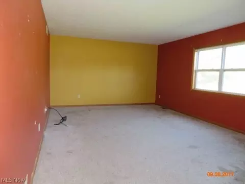 9784 Colton Rd, Windham, OH 44288 photo 9