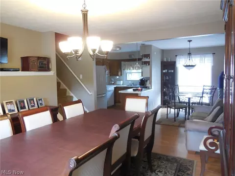 34965 Aurora Rd, Solon, OH 44139 photo 2