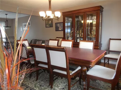 34965 Aurora Rd, Solon, OH 44139 photo 3