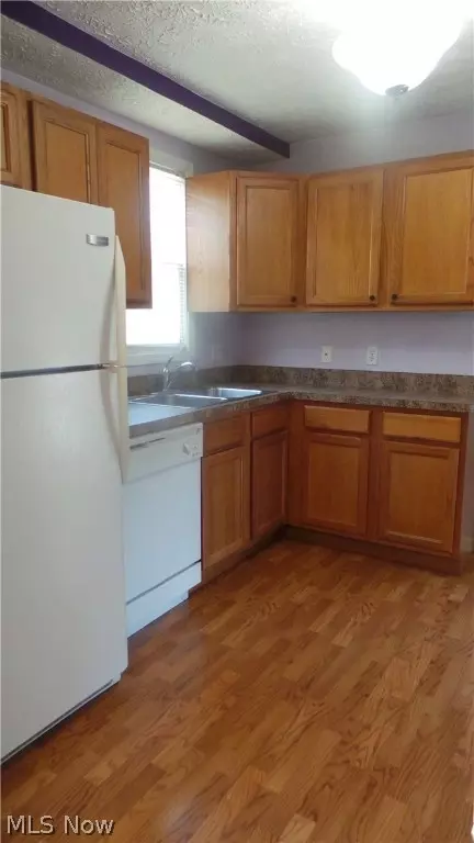 8606 Beech Ave, Brooklyn, OH 44144 photo 4