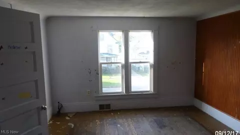 723 W 57th St, Ashtabula, OH 44004 photo 13