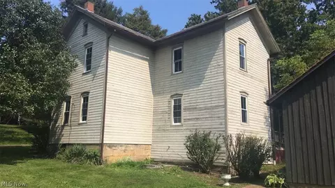 204 Fourth St, Zoar, OH 44697 photo 3
