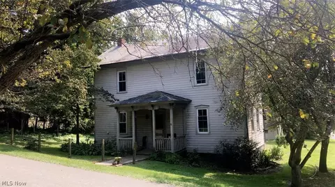 204 Fourth St, Zoar, OH 44697 photo 2