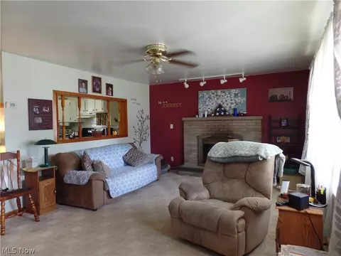 6071 Smith Rd, Brook Park, OH 44142 photo 3
