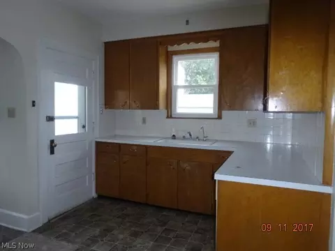 3311 23rd St NW, Canton, OH 44708 photo 10