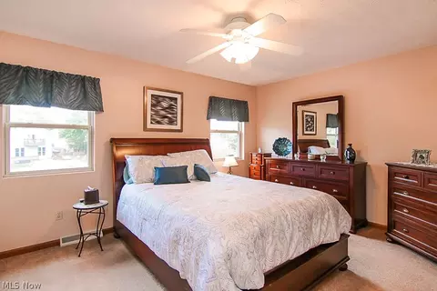 525 Hampton Dr, Elyria, OH 44035 photo 14
