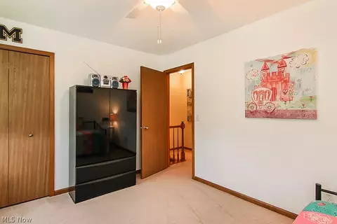 525 Hampton Dr, Elyria, OH 44035 photo 17