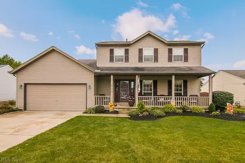525 Hampton Dr, Elyria, OH 44035 photo 1