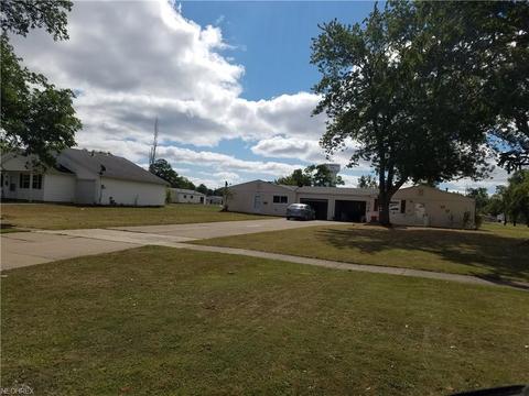 1524 E 31st St, Lorain, OH 44055 photo 1