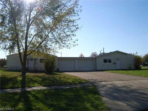 1558 E 33rd St, Lorain, OH 44055 photo 1