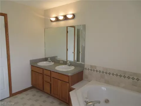122 Ferris State Ct, Elyria, OH 44035 photo 22