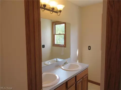 122 Ferris State Ct, Elyria, OH 44035 photo 26