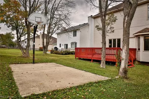 1574 Oak Tree Dr, Brunswick, OH 44212 photo 13