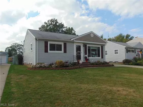 1744 Rush Rd, Wickliffe, OH 44092 photo 2