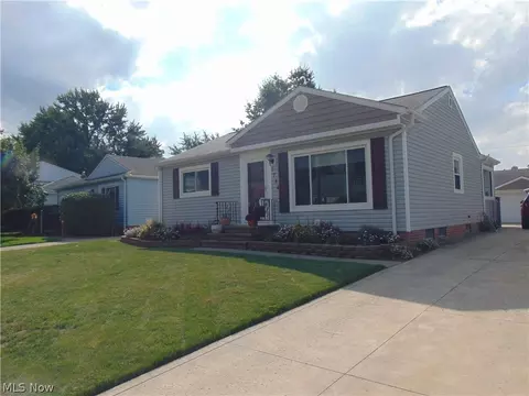 1744 Rush Rd, Wickliffe, OH 44092 photo 1