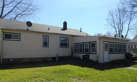 2943 W 13th St, Ashtabula, OH 44004 photo 3