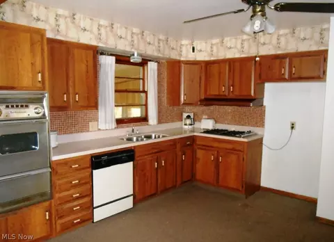 2943 W 13th St, Ashtabula, OH 44004 photo 8