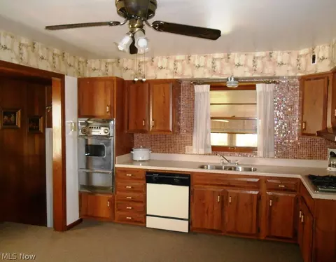 2943 W 13th St, Ashtabula, OH 44004 photo 7