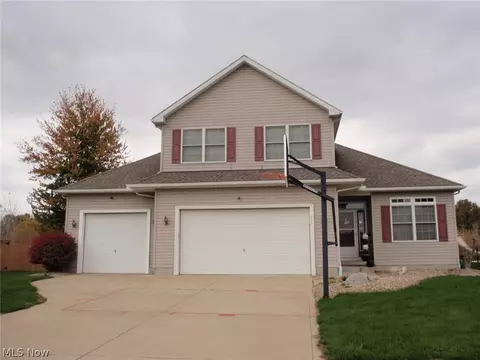 431 Alexis Dr, Elyria, OH 44035 photo 1