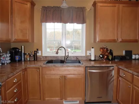 431 Alexis Dr, Elyria, OH 44035 photo 15