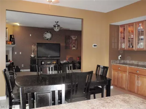 431 Alexis Dr, Elyria, OH 44035 photo 17