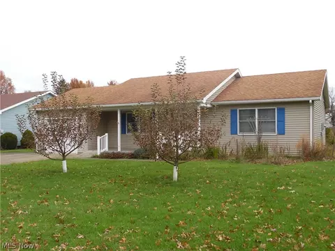 334 Hatton Dr, Andover, OH 44003 photo 1
