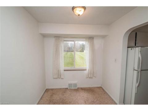 7377 State Rd, Parma, OH 44134 photo 6