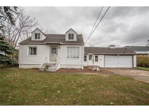 7377 State Rd, Parma, OH 44134 photo 1