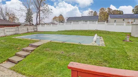 1375 Redstone Ave, Akron, OH 44310 photo 23