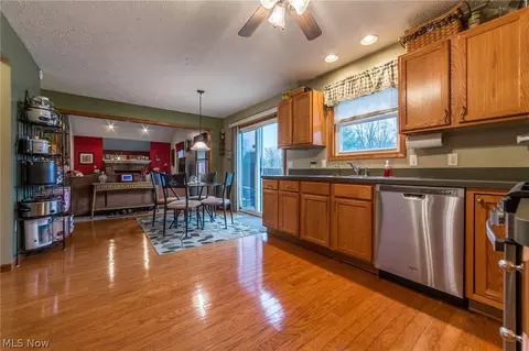 143 Teal St, Elyria, OH 44035 photo 8