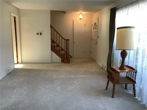 719 Forest Ridge Dr, Boardman, OH 44512 photo 5