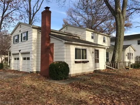 719 Forest Ridge Dr, Boardman, OH 44512 photo 9